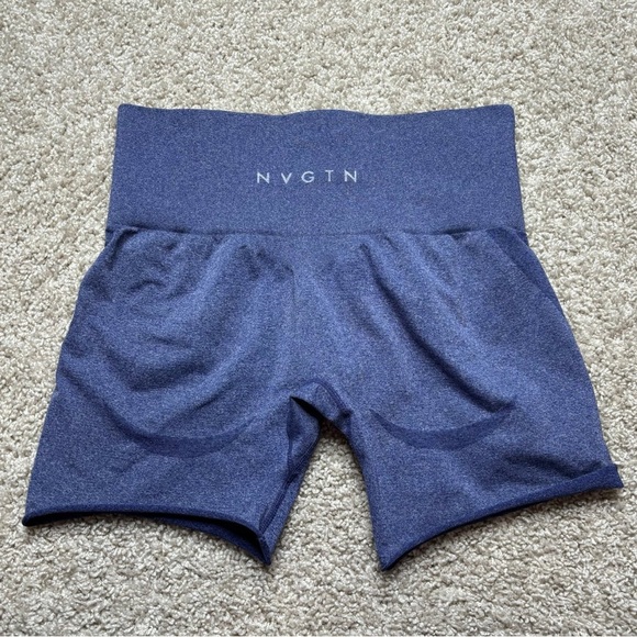 NVGTN Seamless Cut Off Shorts - Picture 2 of 4